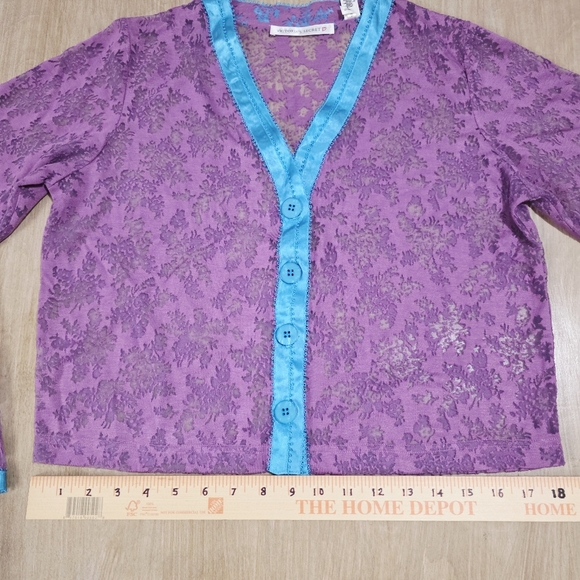 NWT Victoria’s Secret Sheer Floral Cardigan Purple Blue Trim Lightweight Size M - Picture 9 of 12